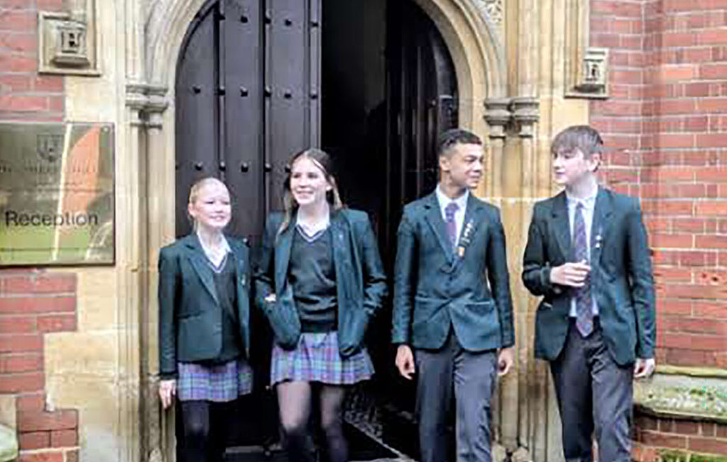 Children in Dalewood RGS Surrey HIlls